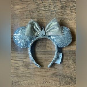Sliver Castle Minnie ears